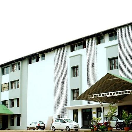 Hotel Soorya Regency Malappuram Bagian luar foto