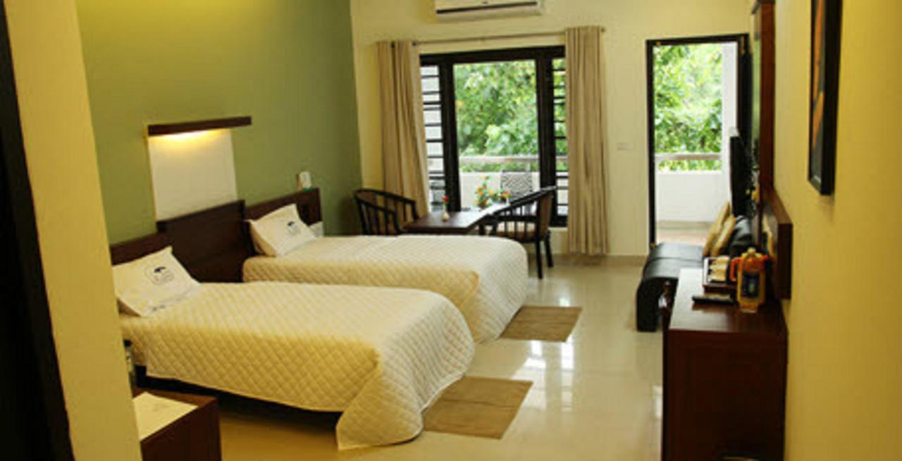 Hotel Soorya Regency Malappuram Bagian luar foto