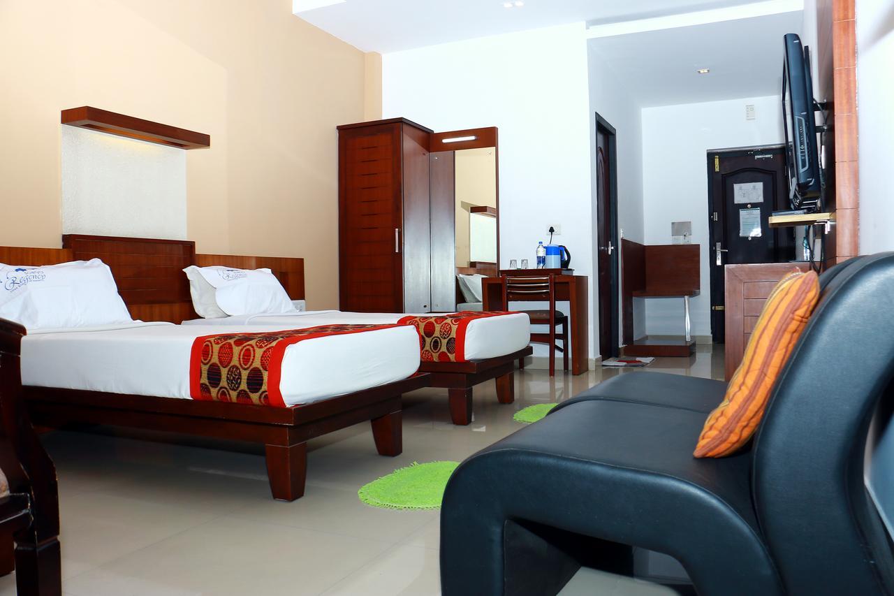 Hotel Soorya Regency Malappuram Bagian luar foto